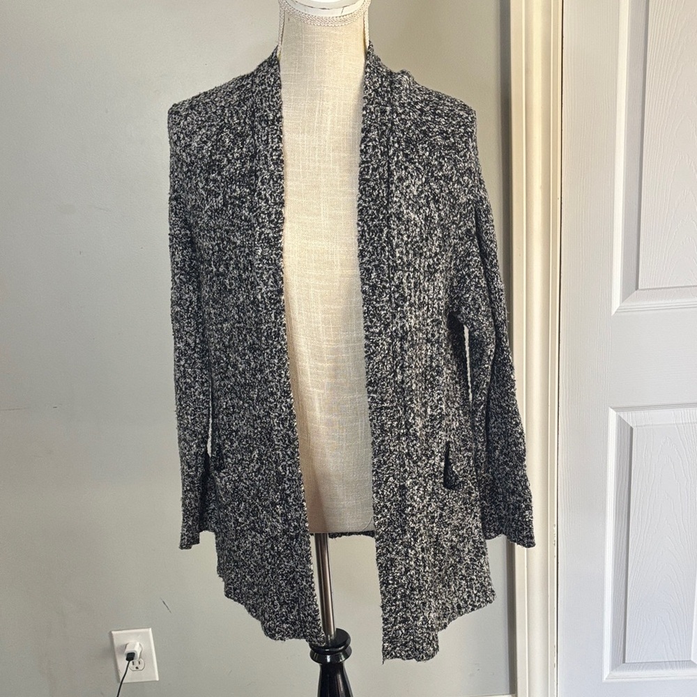 American Eagle Outfitters Black and White Cardigan